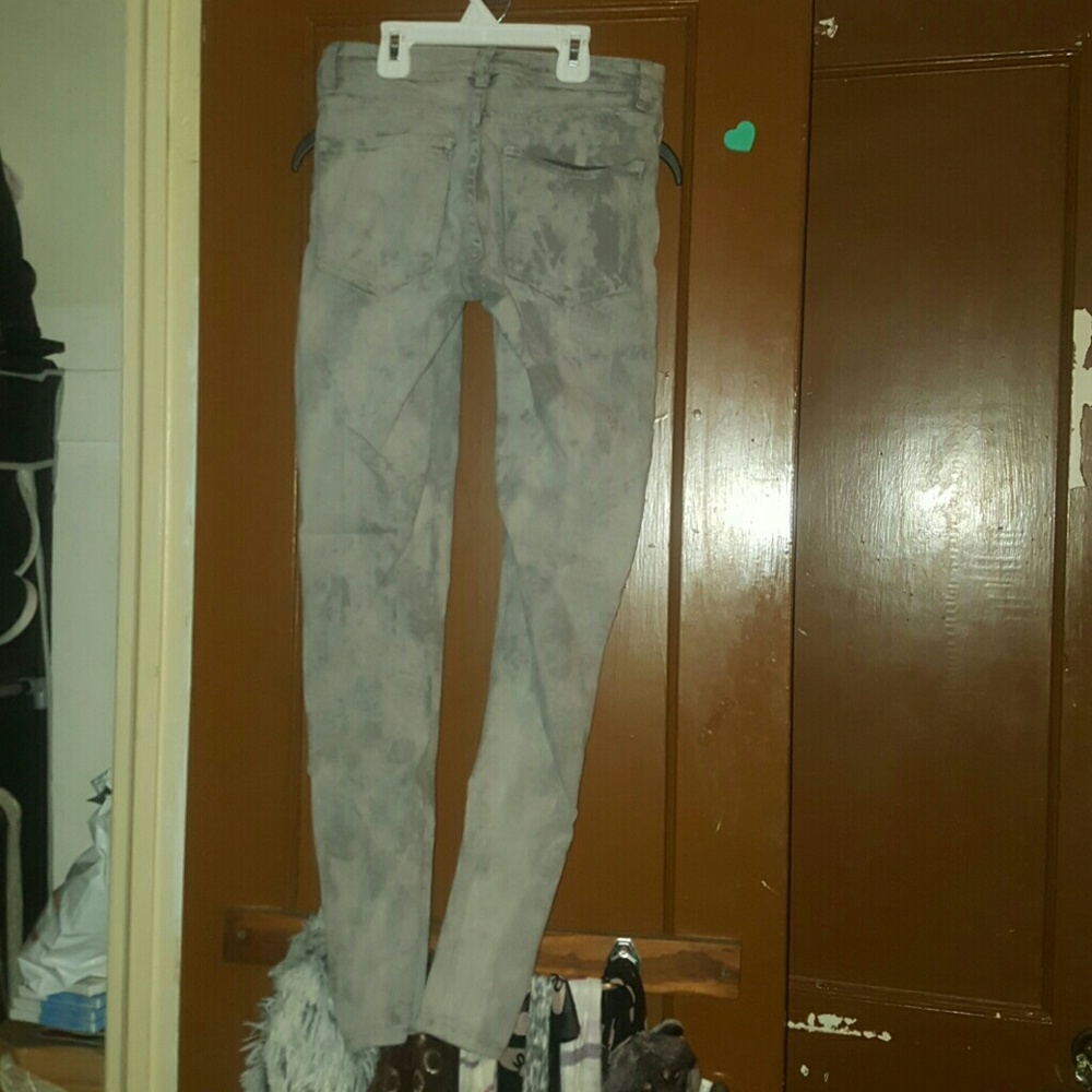 Grey pants - Picture 2 of 2